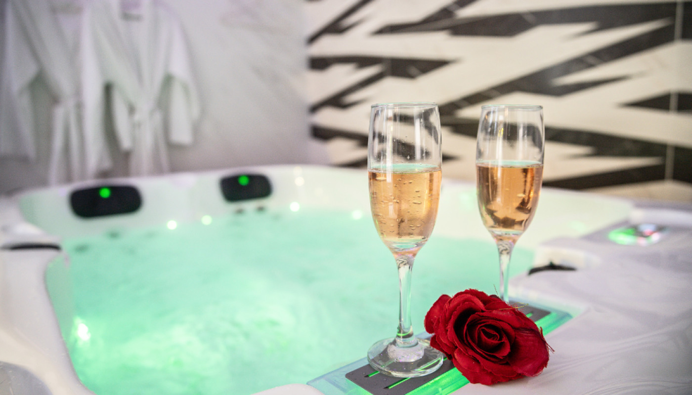Où partir pour un week-end en amoureux avec jacuzzi privatif ?